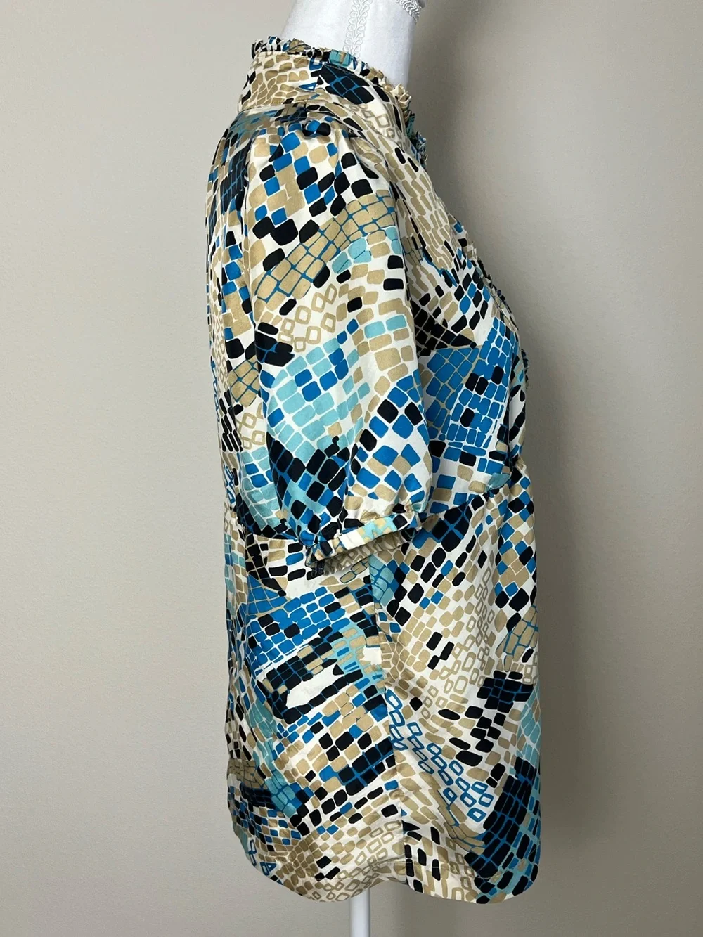 Banana Republic Quiet Luxury 100% Silk Abstract Print Artsy Y2K Blouse Academia